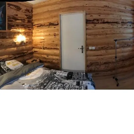 у насті Tatil Evi