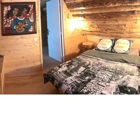 у насті Tatil Evi *